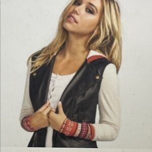 Others Follow Faux Leather Jacket SzL